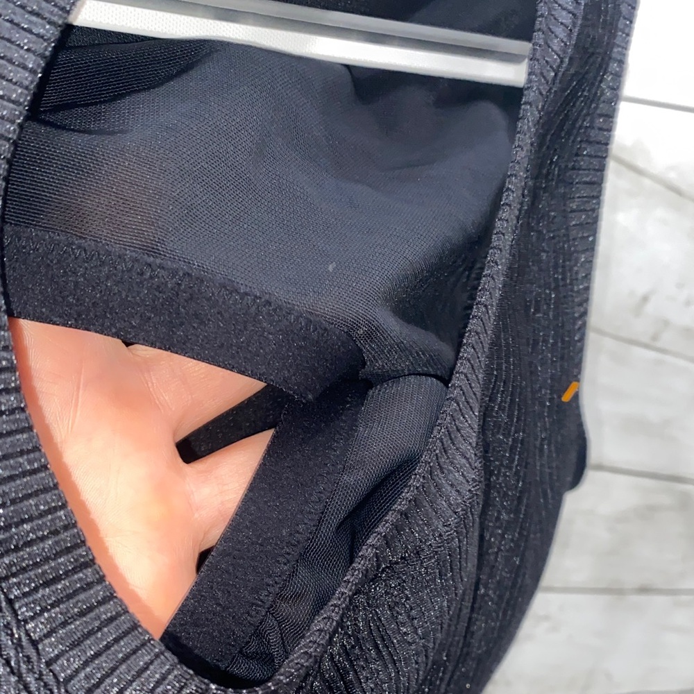 Offline by Aerie‎ Black Shine Textured Twist Front Crop Tank - Picture 6 of 6